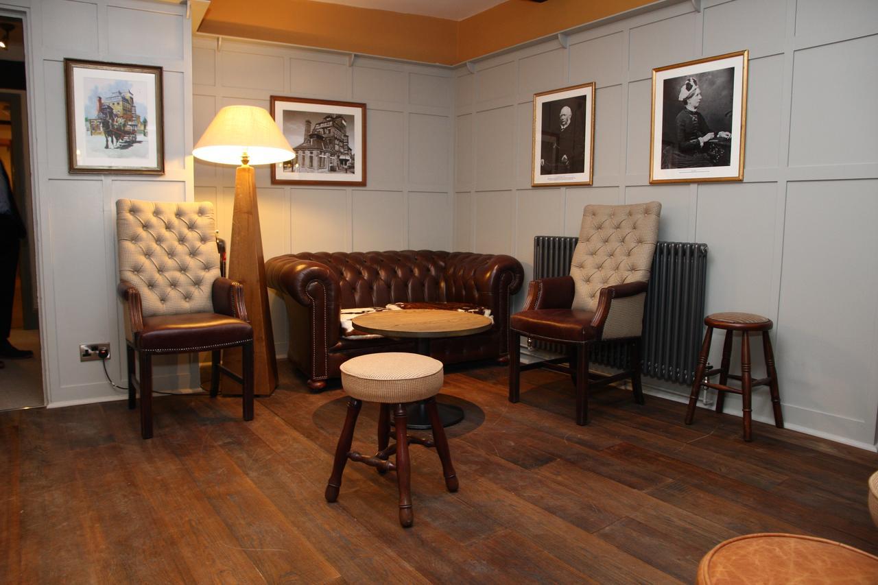 The Fox Hotel Chipping Norton Exterior photo
