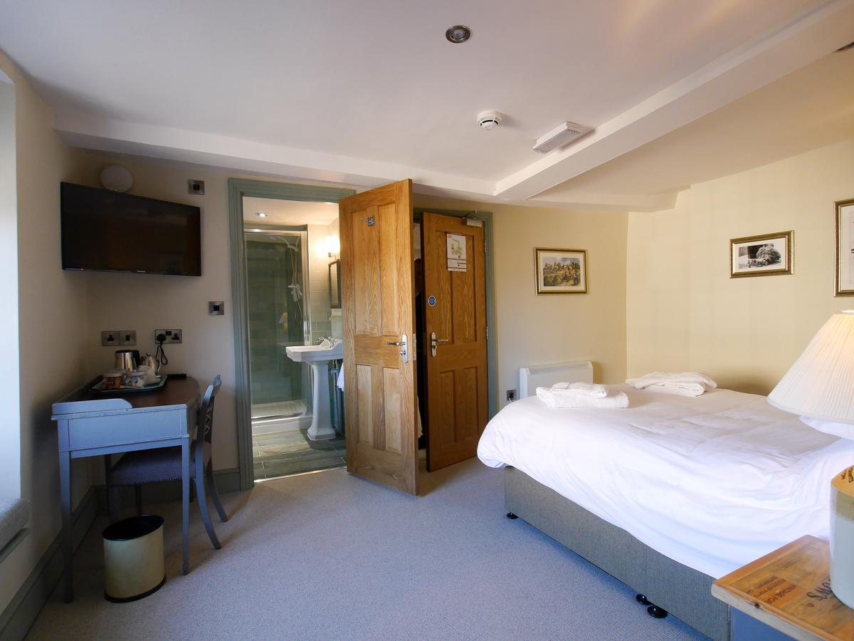 The Fox Hotel Chipping Norton Exterior photo